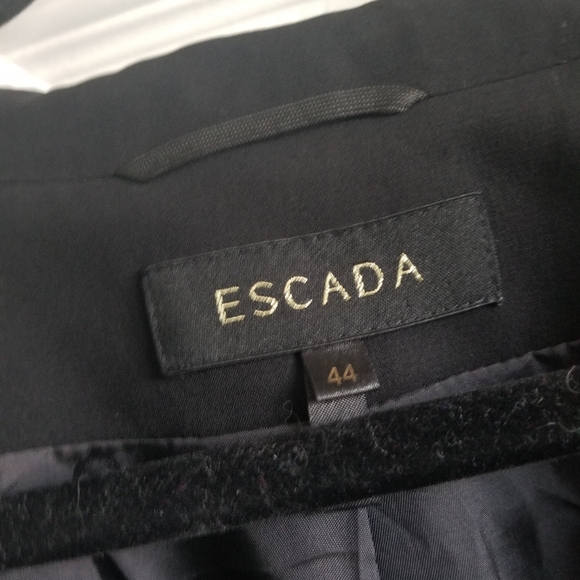 Escada Blazer Jacket with Lace Trim - Picture 3 of 7